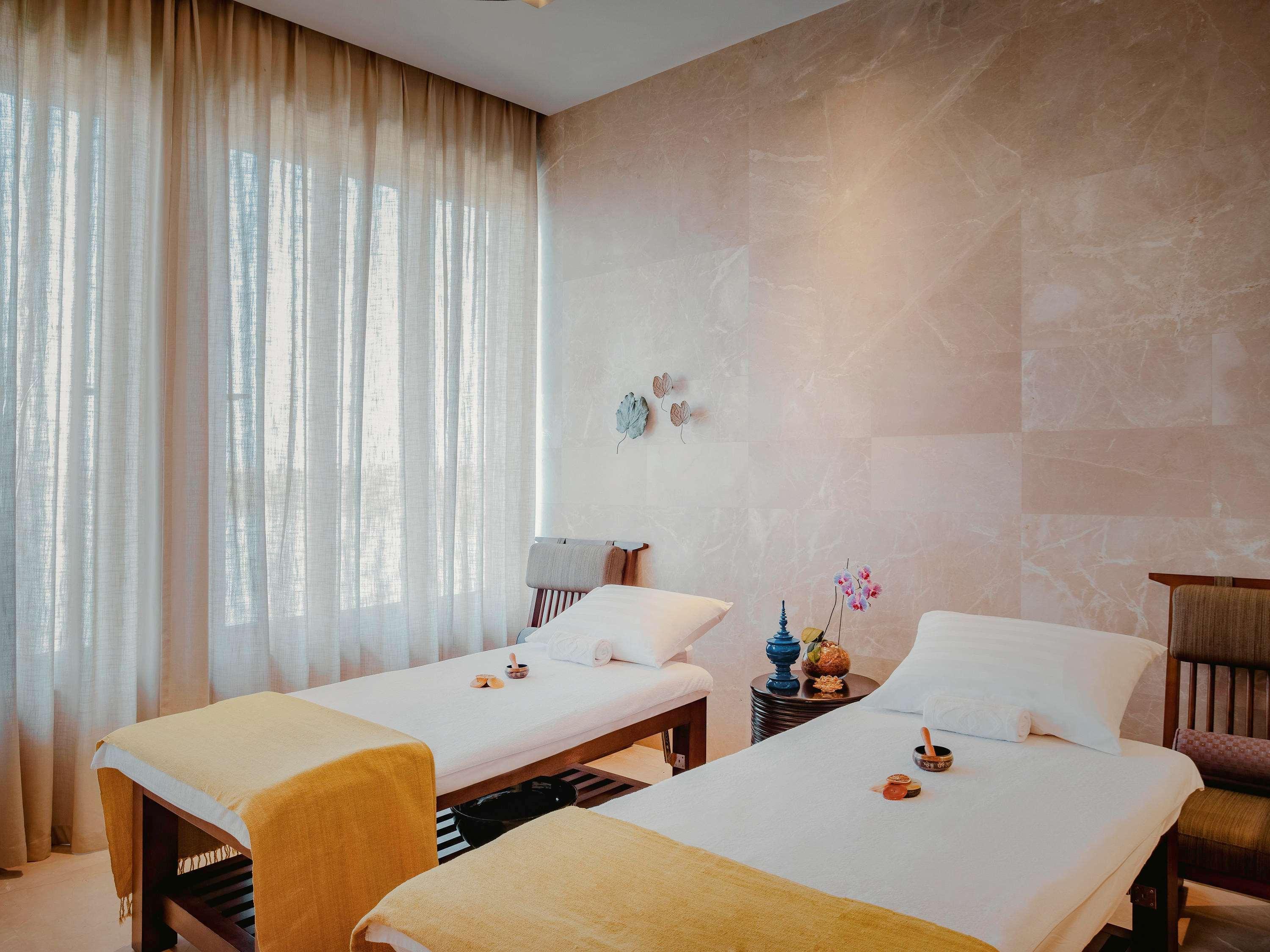 โซฟีเทล อินเล เลก เมียตมิน Hotel ยวามา ภายนอก รูปภาพ